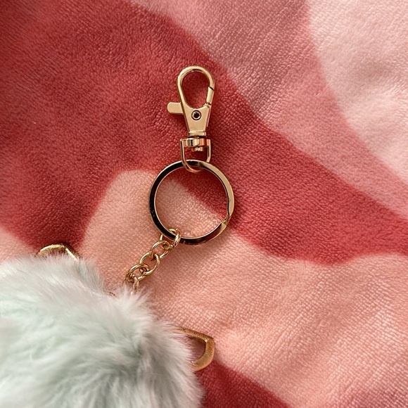 Claire’s Mint Green Furry Cat Pom Keychain - Picture 6 of 6